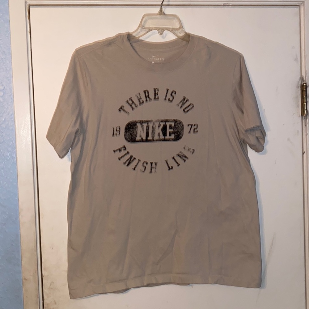 Gray and Black Mens Nike Tee Shirt Size Large